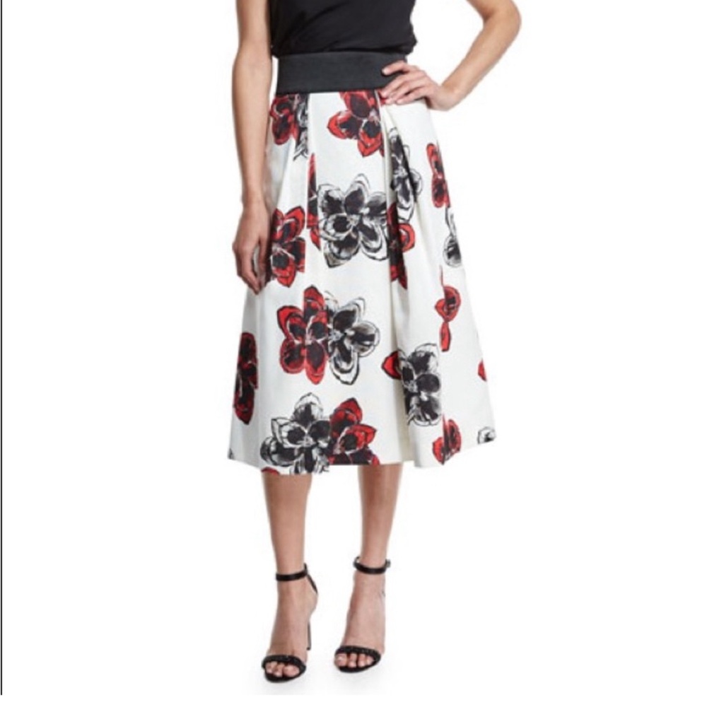 Milly magnolia skirt size 4 red and black flowers
